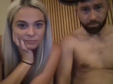 couple Vr Cam Girls with riskni