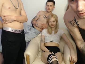couple Vr Cam Girls with youthfull_babes