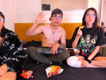 couple Vr Cam Girls with taylor_n_conor