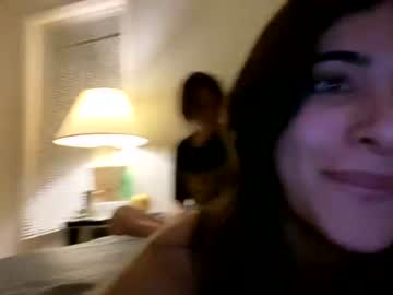 couple Vr Cam Girls with persianswords