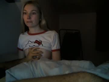 couple Vr Cam Girls with hornycoupledn
