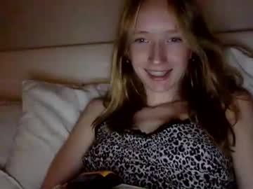 girl Vr Cam Girls with littlee_redd