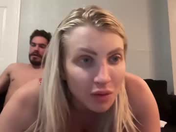 couple Vr Cam Girls with foxy_swiss_doll
